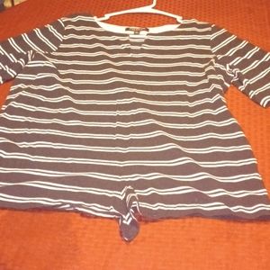 Jones New York Signature size LG top